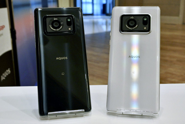 Компания Sharp представила свой новый флагманский смартфон AQUOS R6 с 6.6" IGZO OLED дисплеем, 888 процессором от Qualcomm и 1-дюймовым сенсором Leica