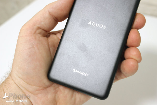 Обзор Sharp AQUOS sense4 lite