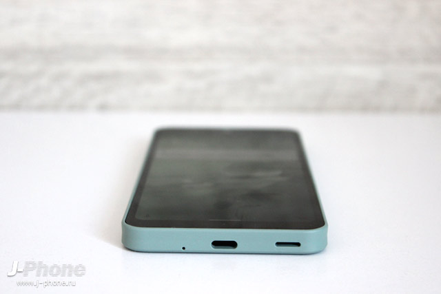 Обзор компактного японского Android смартфона Sharp AQUOS wish