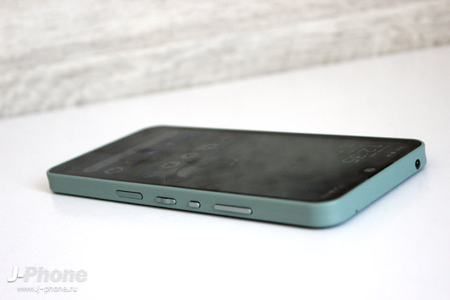 Обзор компактного японского Android смартфона Sharp AQUOS wish