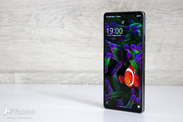 Обзр японского смартфона Sharp AQUOS zero6