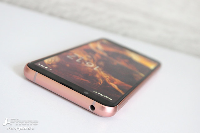 Обзор Sharp AQUOS sense (copper)