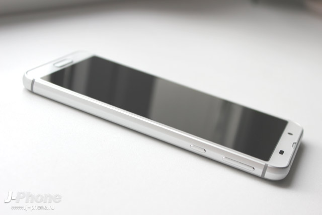 Обзор 2-SIM смартфона SHARP AQUOS sense3 SH-M12