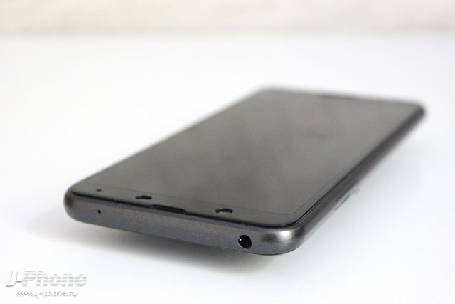 Sharp AQUOS sense3 plus