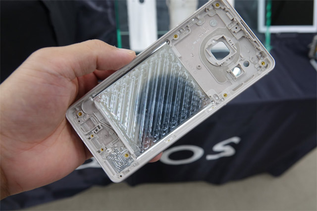 Японская компания Sharp анонсировала свой новый MIL-защищенный Android смартфон AQUOS sense8 на базе процессора Snapdragon 6 Gen1
