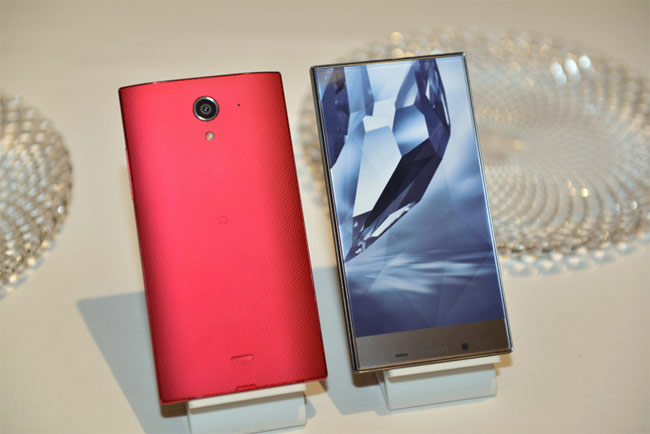 Смартфон Sharp Aquos Crystal X Softbank 402SH выйдет в 20х числах декабря Смартфон Sharp Aquos Crystal X Softbank 402SH выйдет в 20х числах декабря