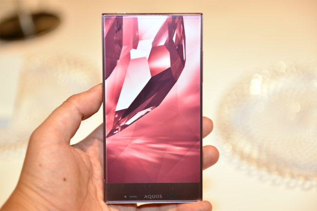 Смартфон Sharp Aquos Crystal X Softbank 402SH выйдет в 20х числах декабря Смартфон Sharp Aquos Crystal X Softbank 402SH выйдет в 20х числах декабря