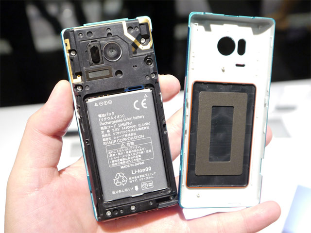 японский смартфон Sharp Aquos K-tai Softbank 501SH японский смартфон Sharp Aquos K-tai Softbank 501SH