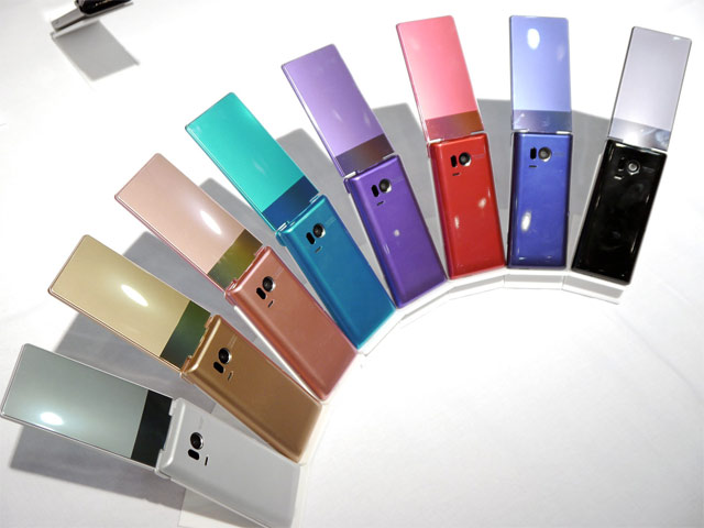 японский смартфон Sharp Aquos K-tai Softbank 501SH японский смартфон Sharp Aquos K-tai Softbank 501SH