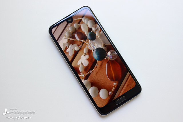 Обзор Sharp AQUOS R2 (706SH) Обзор Sharp AQUOS R2 (706SH)