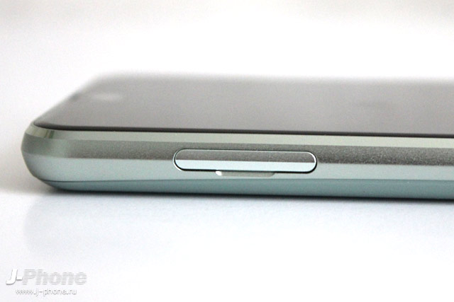 Фотообзор Sharp AQUOS R2 compact Smokey Green 803SH