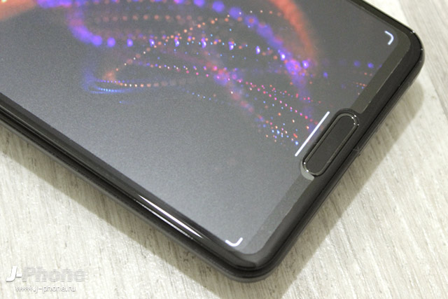 Фотообзор японского IGZO смартфона Sharp AQUOS R5G (908SH) Black Ray