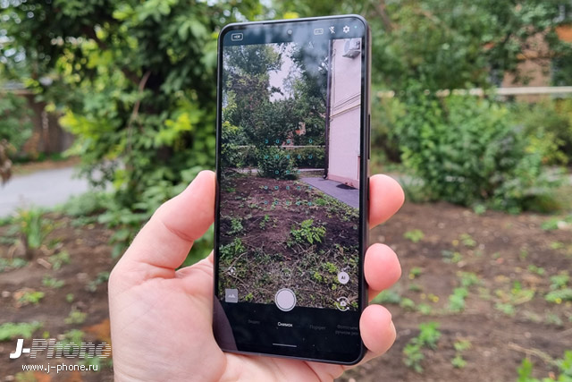 Обзор японского смартфона Sharp AQUOS R7