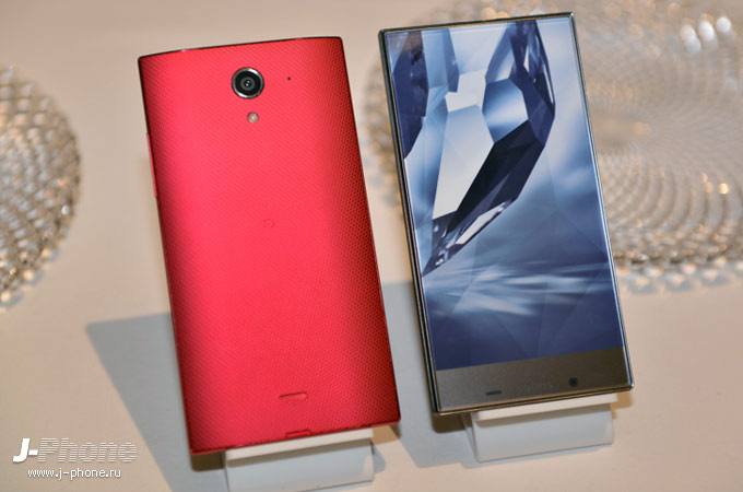 японский смартфон Softbank Sharp Aquos Crystal X японский смартфон Softbank Sharp Aquos Crystal X