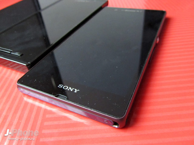 сравниваем японские смартфоны Fujitsu Arrows X Docomo F-02E, SONY Xperia Z Docomo SO-02E и Panasonic Docomo P-02E Eluga X