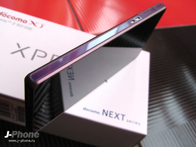 обзор смартфона Sony Docomo SO-02E Xperia Z фиолетового цвета