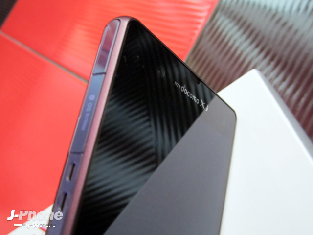 обзор смартфона Sony Docomo SO-02E Xperia Z фиолетового цвета