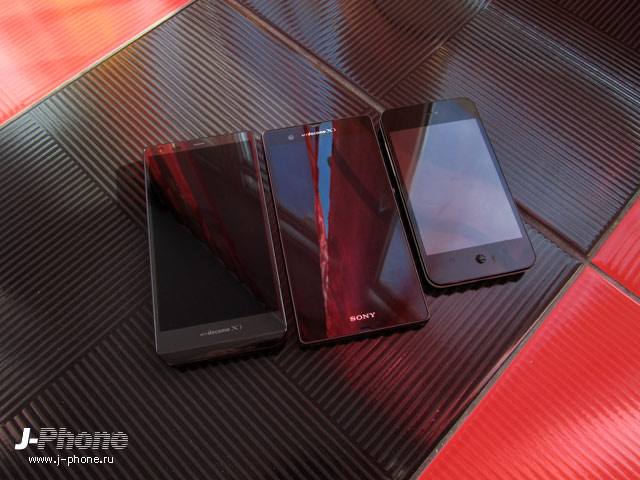 обзор смартфона Sony Docomo SO-02E Xperia Z фиолетового цвета