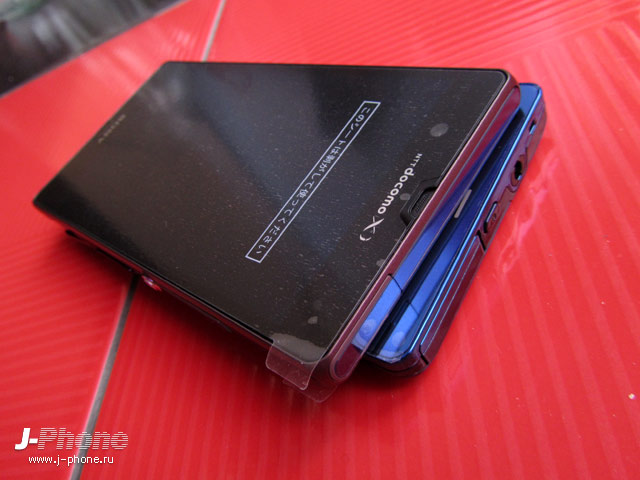 обзор смартфона Sony Docomo SO-02E Xperia Z фиолетового цвета