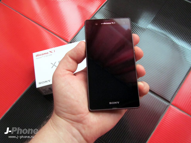 обзор смартфона Sony Docomo SO-02E Xperia Z фиолетового цвета