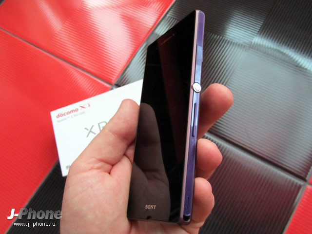 обзор смартфона Sony Docomo SO-02E Xperia Z фиолетового цвета
