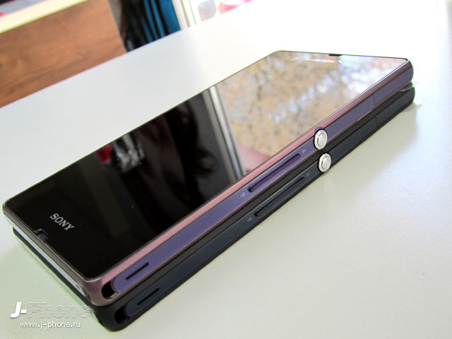 сравниваем японский и европейский Sony Xperia Z
