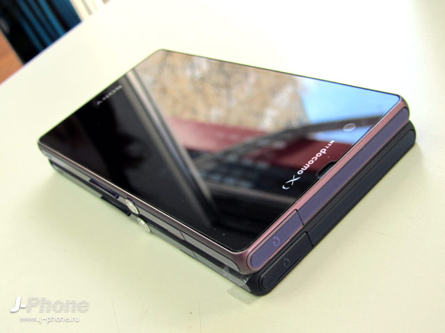 сравниваем японский и европейский Sony Xperia Z