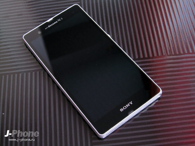 обзор японского смартфона Sony Xperia Z Docomo SO-02E в белом цвете