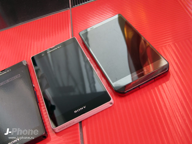 обзор японского смартфона Sony Xperia Z Docomo SO-02E в белом цвете