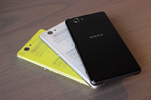 Обзор смартфона Sony Docomo SO-02F Zperia Z1 f желтый (lime) MR Обзор смартфона Sony Docomo SO-02F Zperia Z1 f желтый (lime) MR