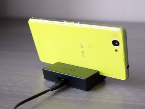 Обзор смартфона Sony Docomo SO-02F Zperia Z1 f желтый (lime) MR Обзор смартфона Sony Docomo SO-02F Zperia Z1 f желтый (lime) MR