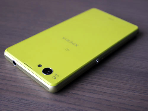 Обзор смартфона Sony Docomo SO-02F Zperia Z1 f желтый (lime) MR Обзор смартфона Sony Docomo SO-02F Zperia Z1 f желтый (lime) MR