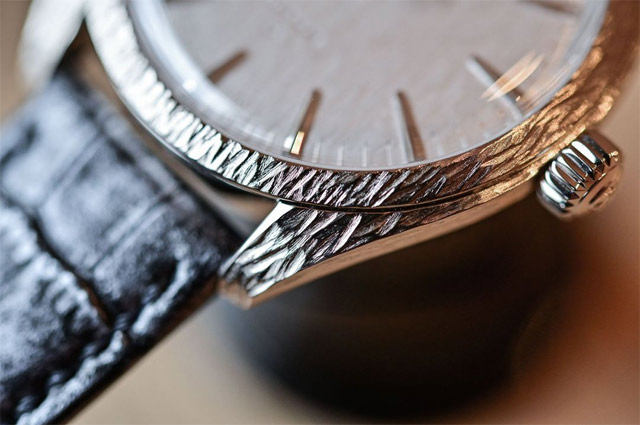 Компания Grand Seiko анонсировала новый шедевр ручной гравировки, лимитированные часы Masterpiece Collection Spring Drive SBGZ009