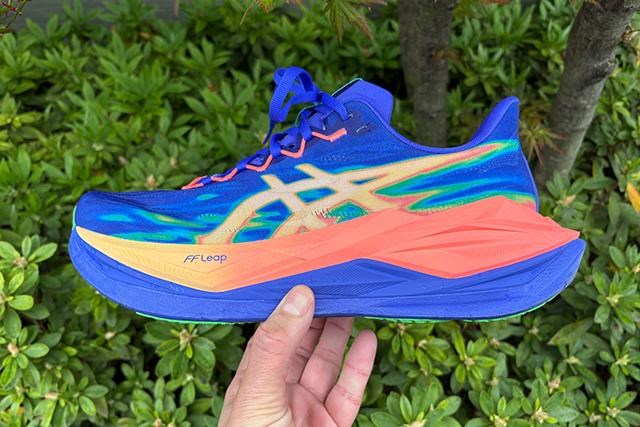 ASICS обновила SUPERBLAST 3 с пеной FF LEAP и ценой 26 400 иен
