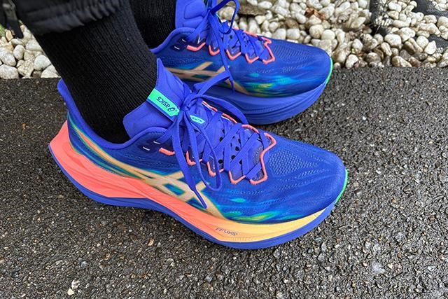 ASICS обновила SUPERBLAST 3 с пеной FF LEAP и ценой 26 400 иен