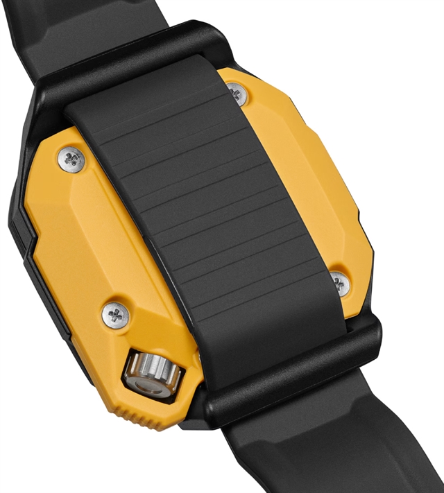 Casio представила PRO TREK PRJ-01 и PRJ-01AE с солнечной зарядкой и люминесцентным циферблатом