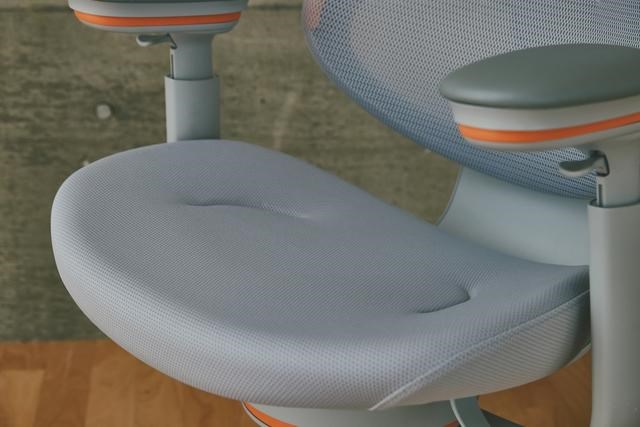 Kokuyo представила офисное кресло ingCloud с 3D Ultra Auto Fit и ценой от 238 000 иен
