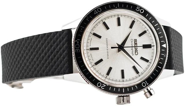 На LowBEAT Marketplace появился Seiko One-Push Chronograph Ref.5719-8980 1964 года за 288 000 иен