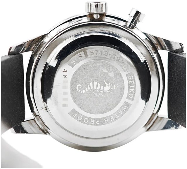На LowBEAT Marketplace появился Seiko One-Push Chronograph Ref.5719-8980 1964 года за 288 000 иен