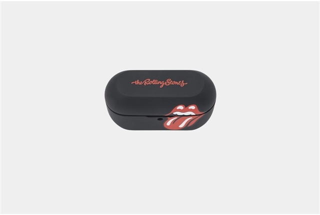 Technics добавила к EAH-AZ100 лимитированную версию The Rolling Stones