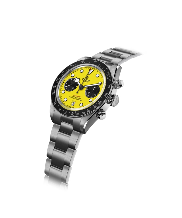 Tudor представила Black Bay Chrono 39 Bumblebee с ярко-желтым циферблатом