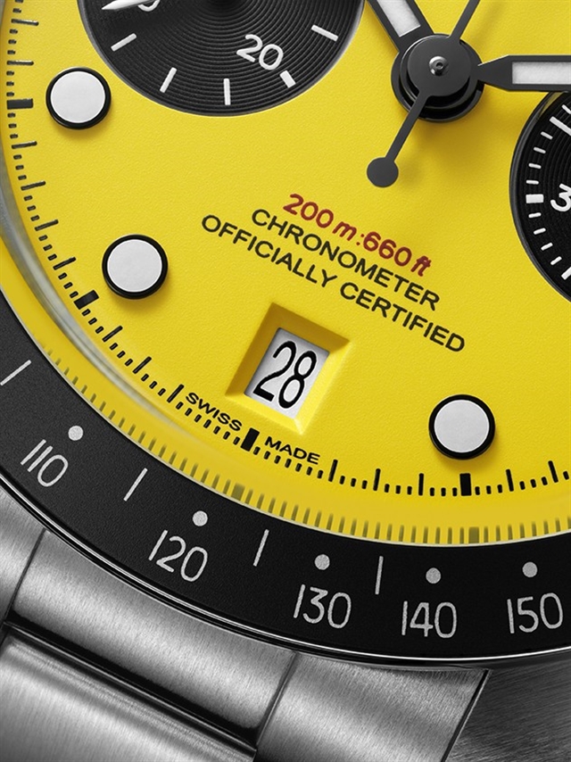 Tudor представила Black Bay Chrono 39 Bumblebee с ярко-желтым циферблатом