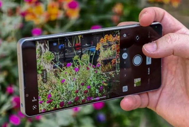 AI Camera Assistant в Xperia 1 VIII получил резкую критику в обзорах