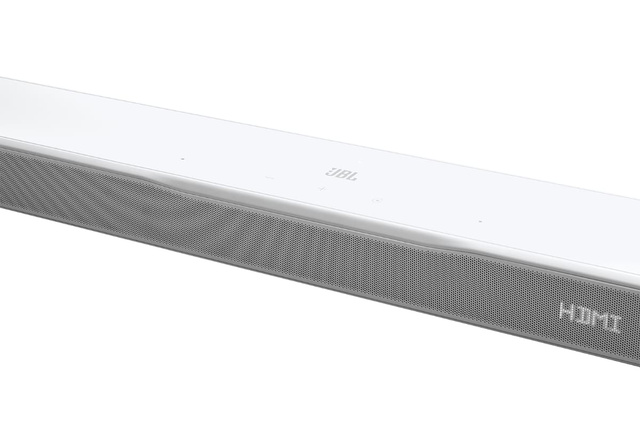 JBL добавила белый цвет саундбару BAR 300MK2