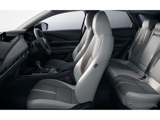 Mazda обновила Mazda3 и CX-30, добавив 2,5-литровый мотор и «механику»