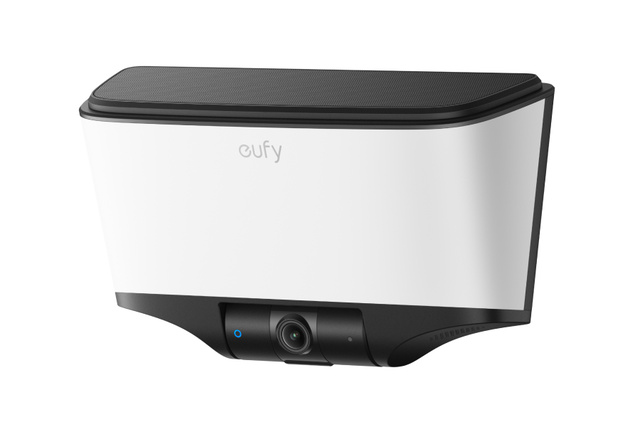 Anker выпустила Eufy Wall Light Cam S4 с камерой 4K и солнечной панелью