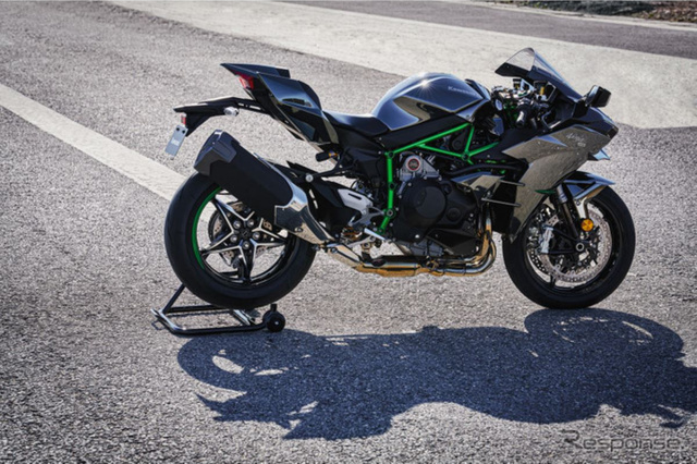 Kawasaki обновила Ninja H2 Carbon и готовит японский запуск весной 2027 года