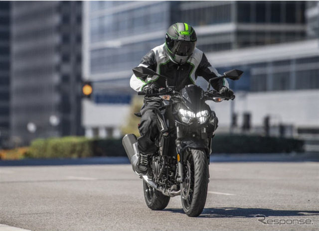 Kawasaki обновила Z250 и Z400 к 2027 году новыми цветами и графикой