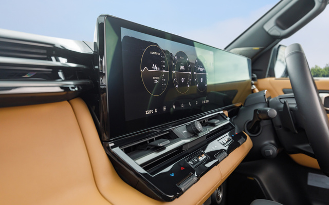 Mitsubishi вернула Pajero: новый флагман получил раму, дизель и S-AWC