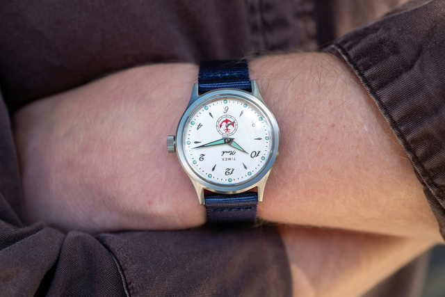Noah и Timex выпустили MK1 Anchor с красным якорем на циферблате